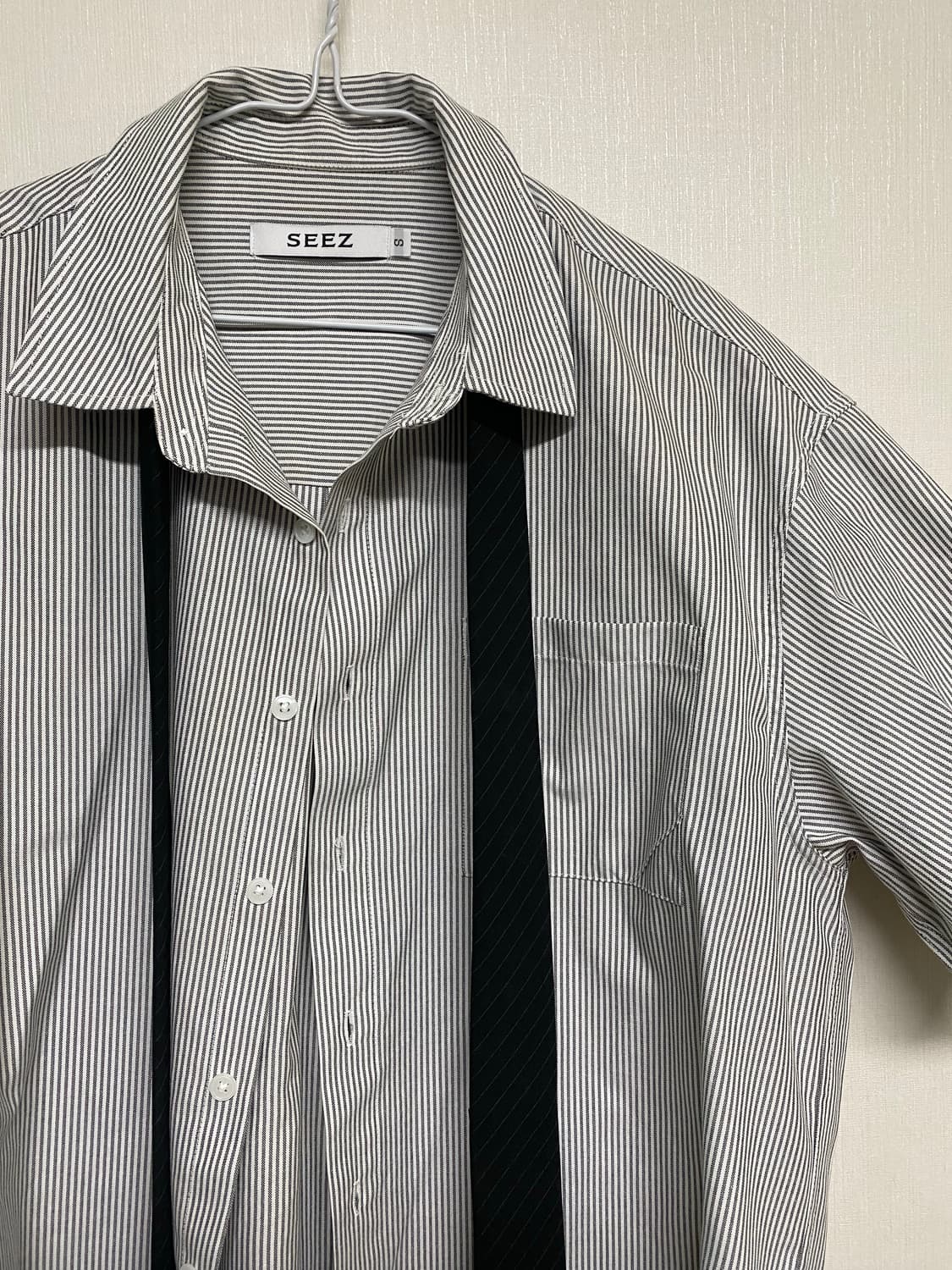 데일리룸 X 시즈] 오디너리 크롭 스트라이프 하프 셔츠 SET 상품이미지4