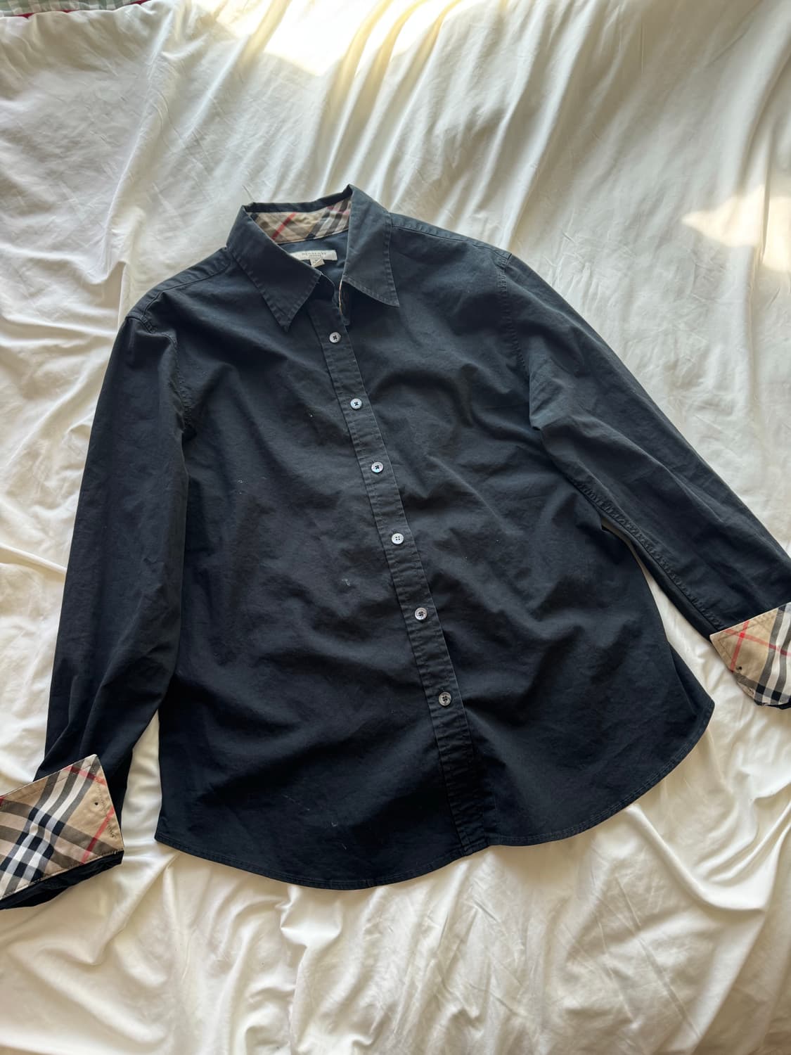 버버리 블랙 셔츠  상품이미지2