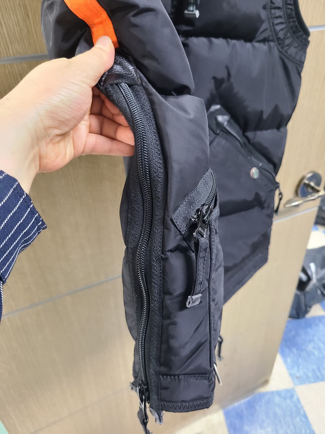 파라점퍼스 블랙 패딩 조끼 상품이미지4