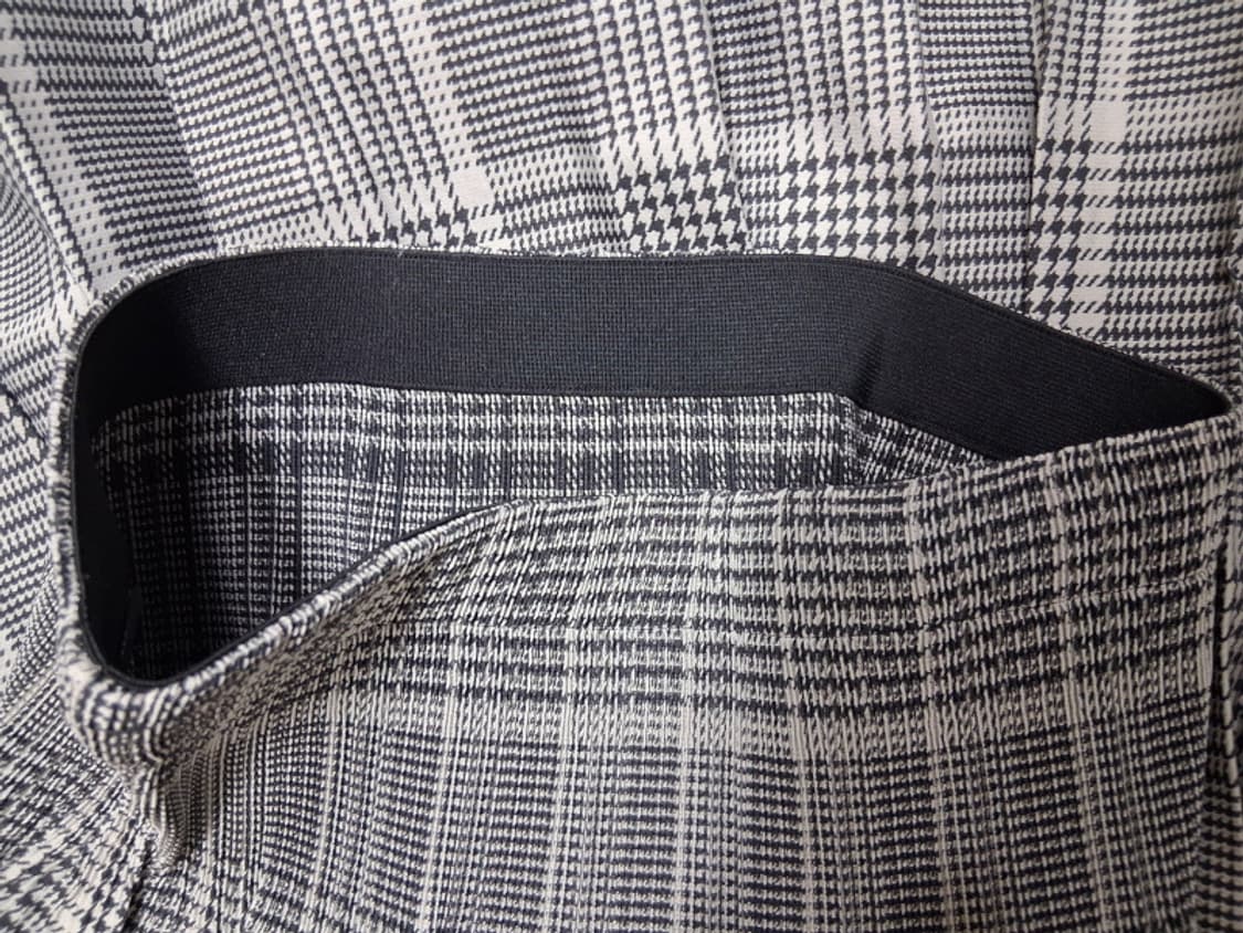 Auie f 플리츠스커트

일본수입 미착용 표기38 28까지 적당 가능  상품이미지7