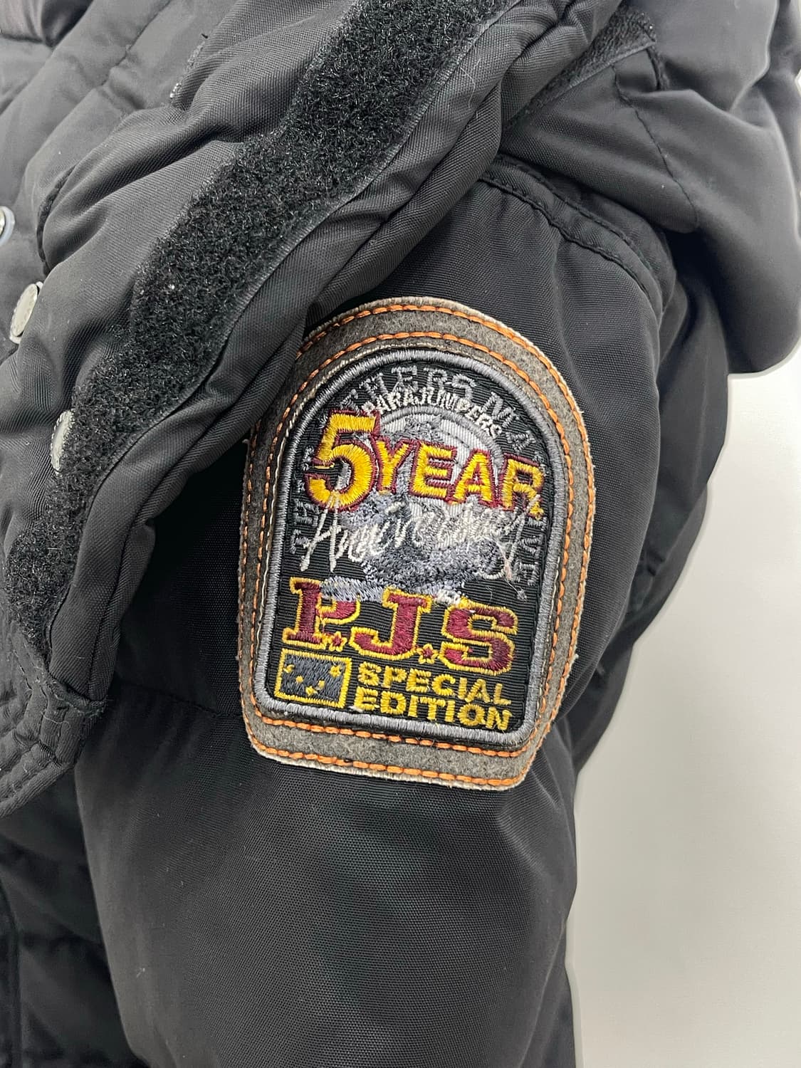 파라점퍼스 다운 패딩 (한국명품감정서 동봉) 상품이미지5