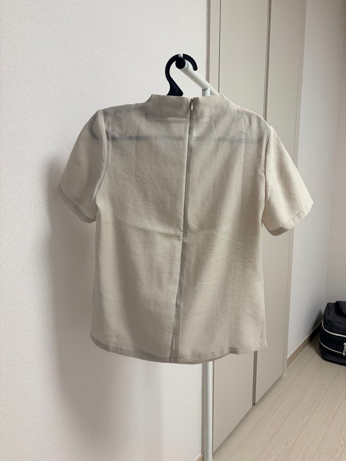이아 cowl neck blouse 상품이미지7