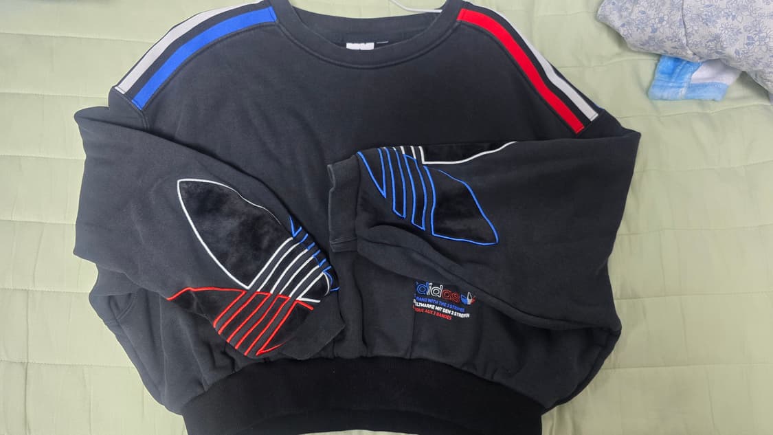 아디다스 빨파 세미크롭 후드티 상품이미지1