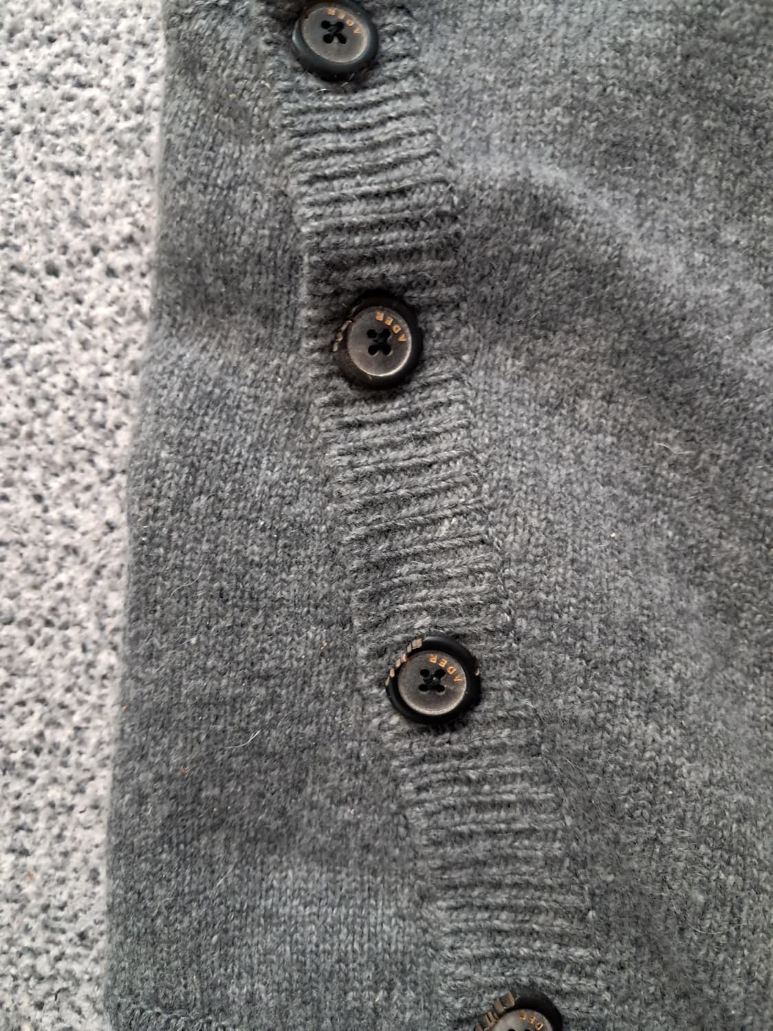 아더에러 언발란스 가디건 상품이미지3