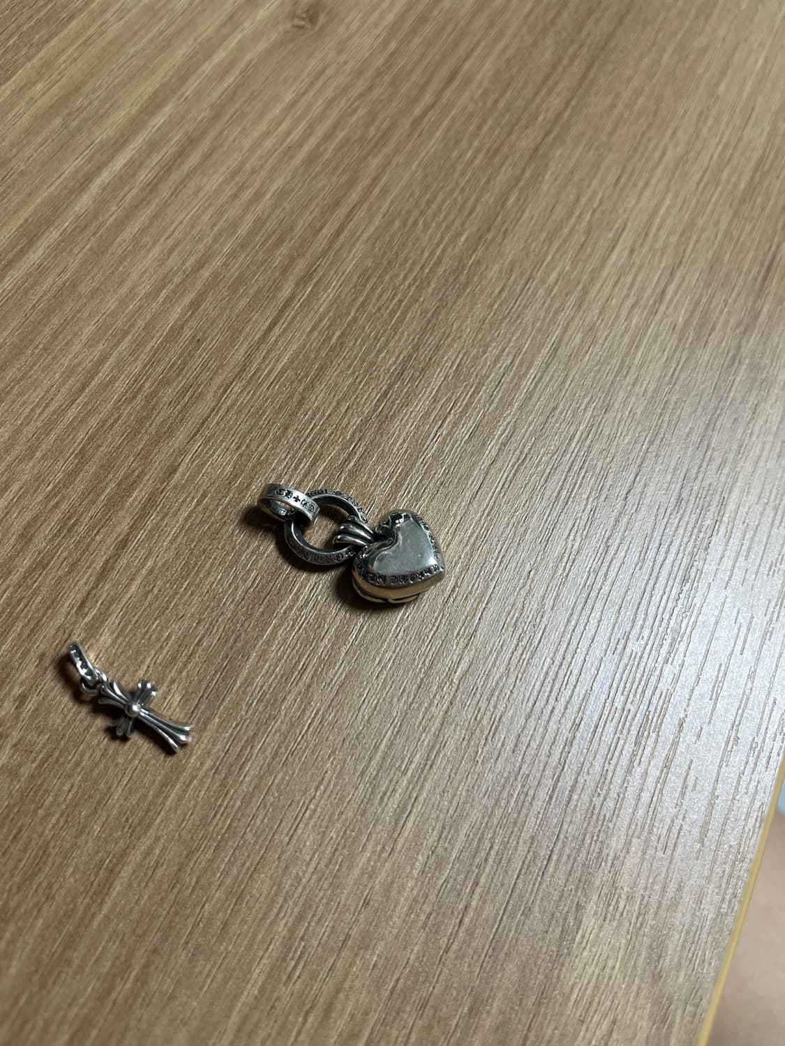 크롬하츠 하트 펜던트 베이비펫 판매합니다. 상품이미지5