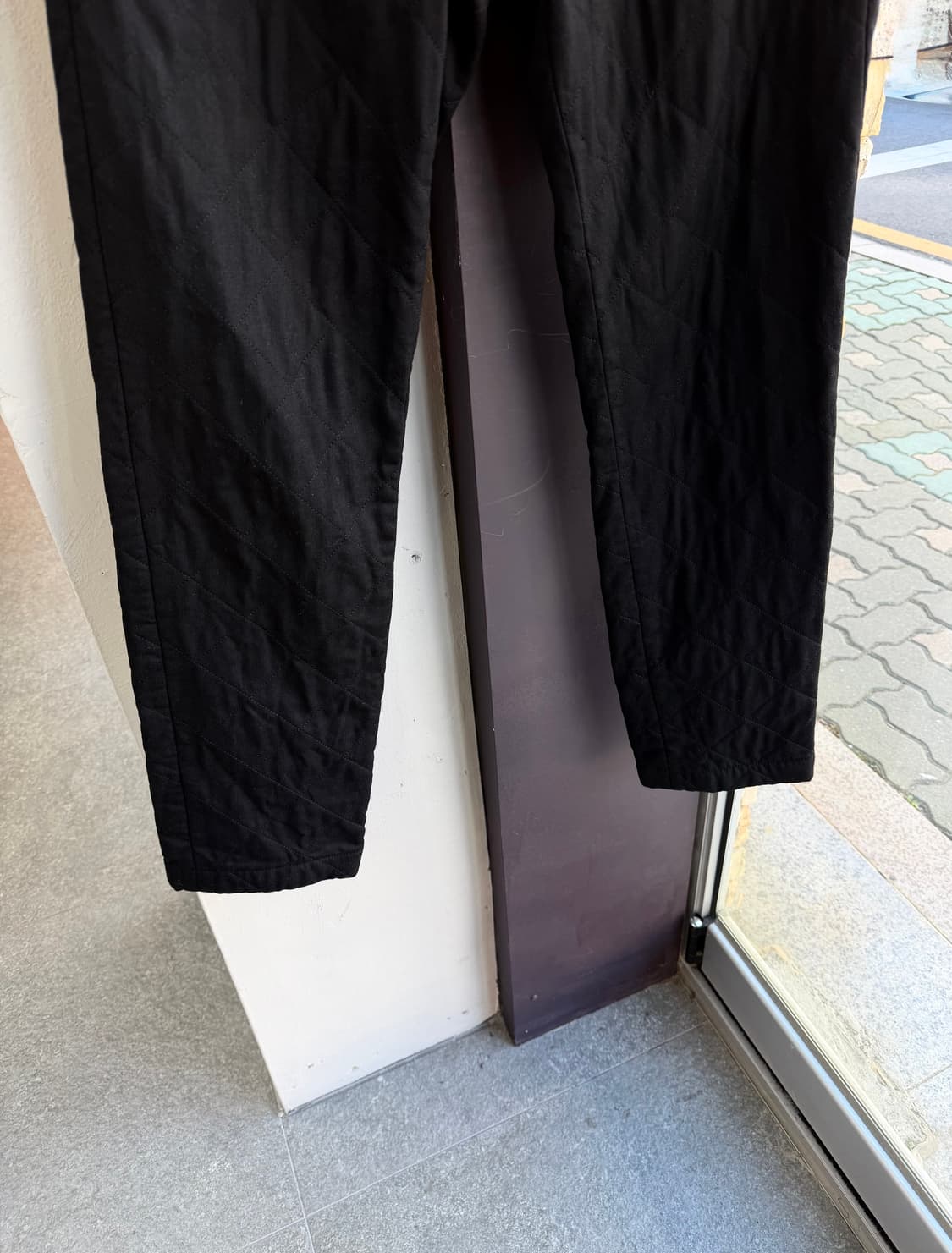 32/ 몽클레어 와펜패치 퀄팅 누빔패딩 팬츠 상품이미지4