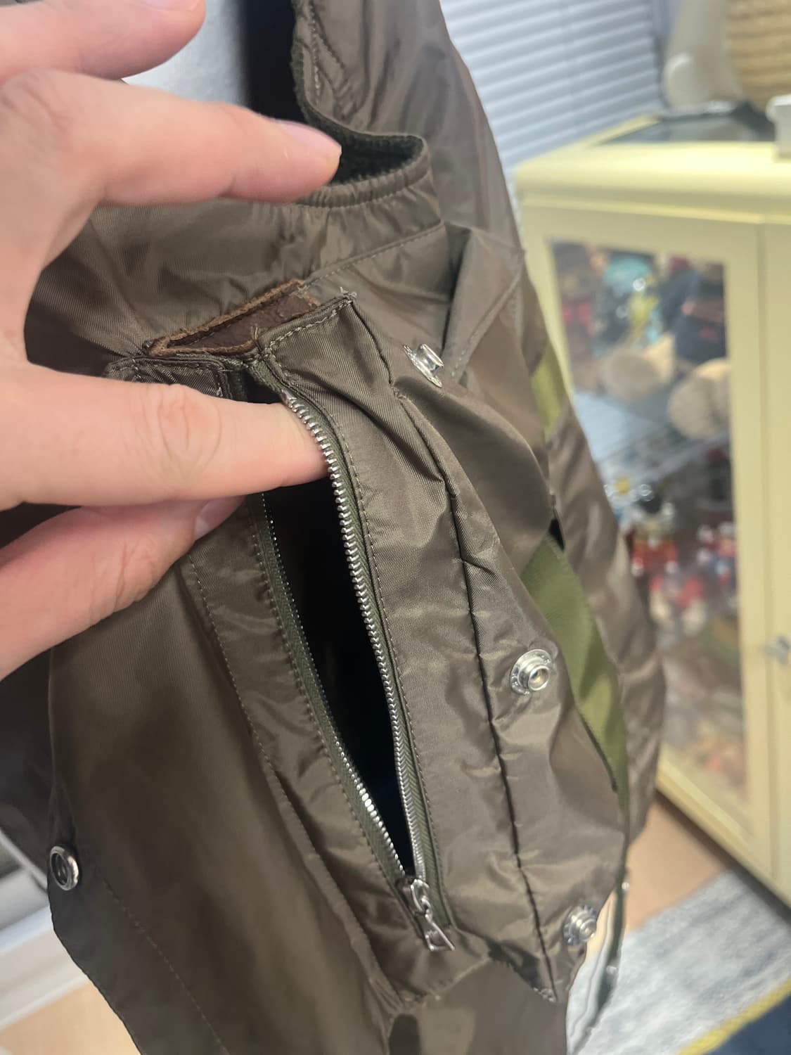 비즈빔 아카이브급 트랜스미터 올리브 베스트 XL 상품이미지6