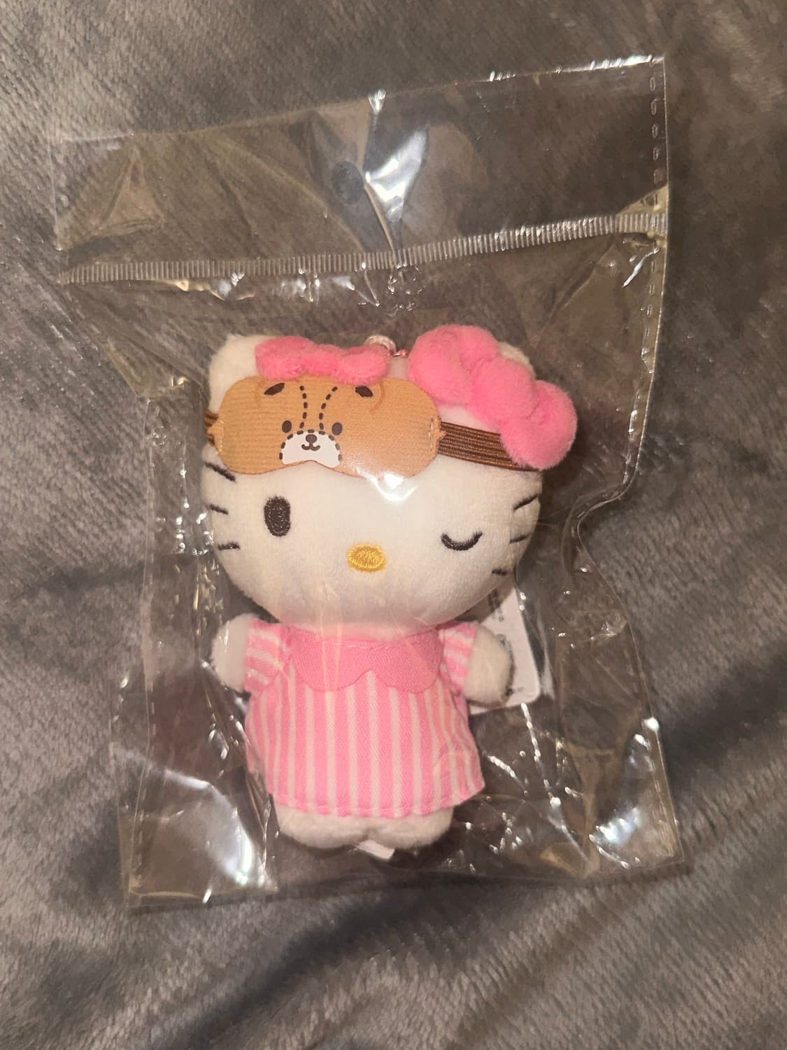 헬로키티 파자마 키링 상품이미지1