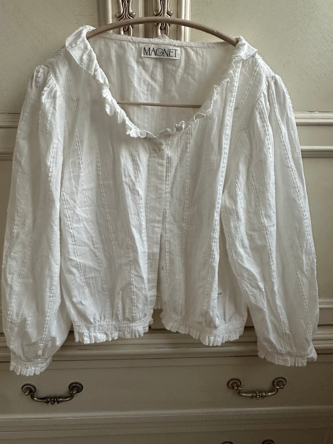 magnet 화이트 블라우스 상품이미지1