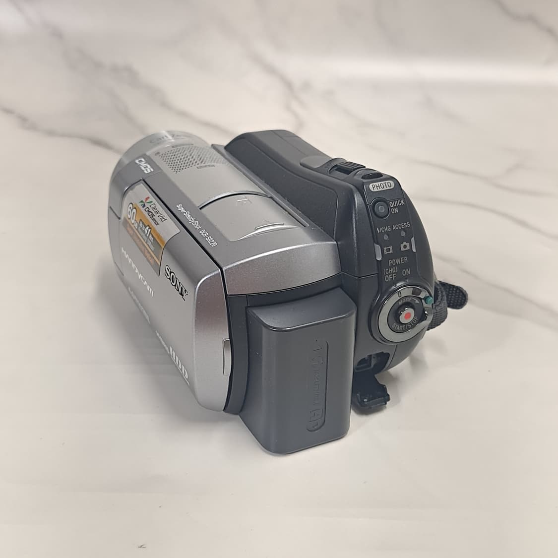 풀박스 소니 DCR-SR220 60Gb 내장 실버 빈티지 핸디캠 상품이미지4