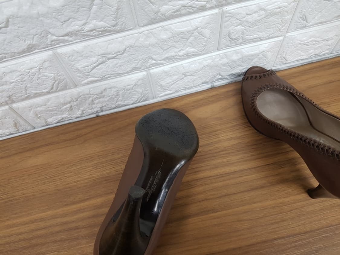 페라가모 토오픈 구두 245 (7반D) 상품이미지5