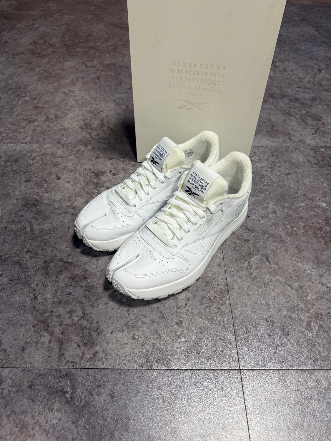 리복 마르지엘라 타비 260 상품이미지1