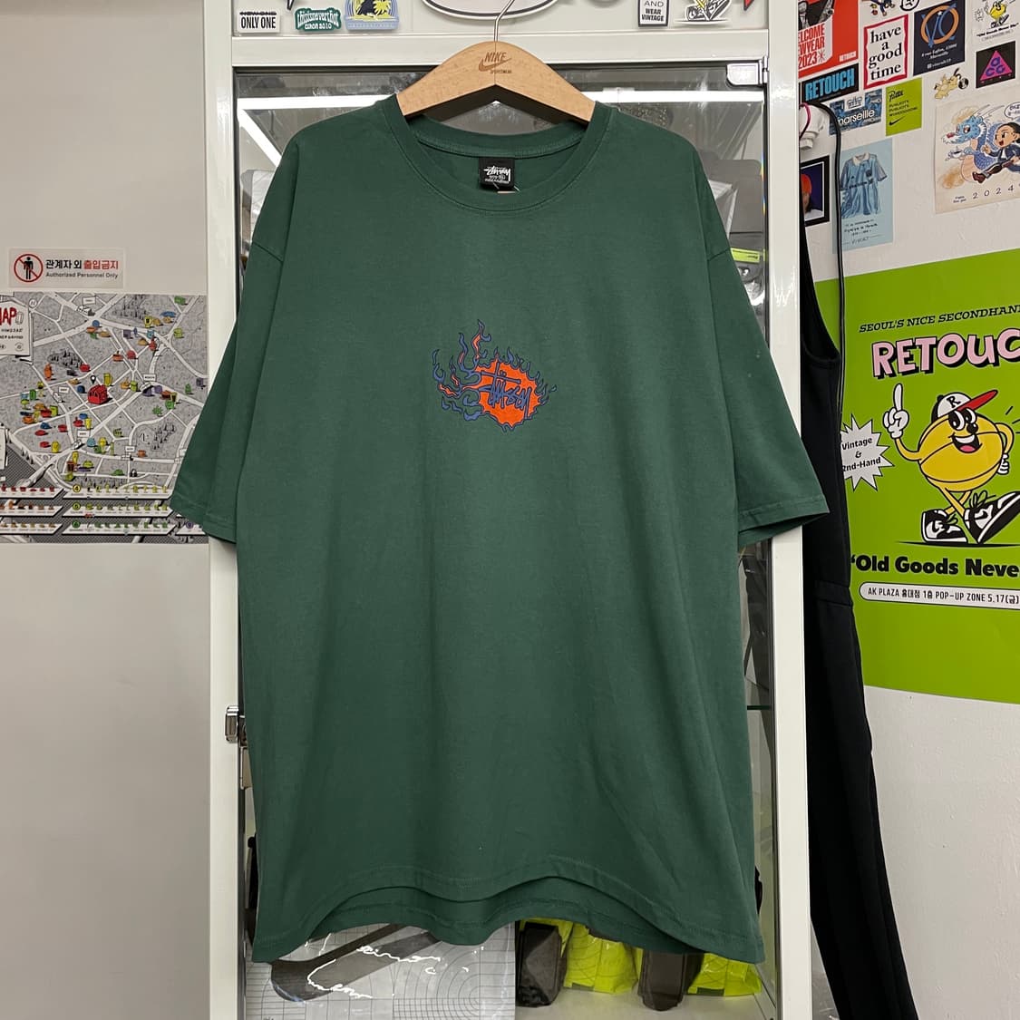 스투시 모자이크 드래곤 티 상품이미지1