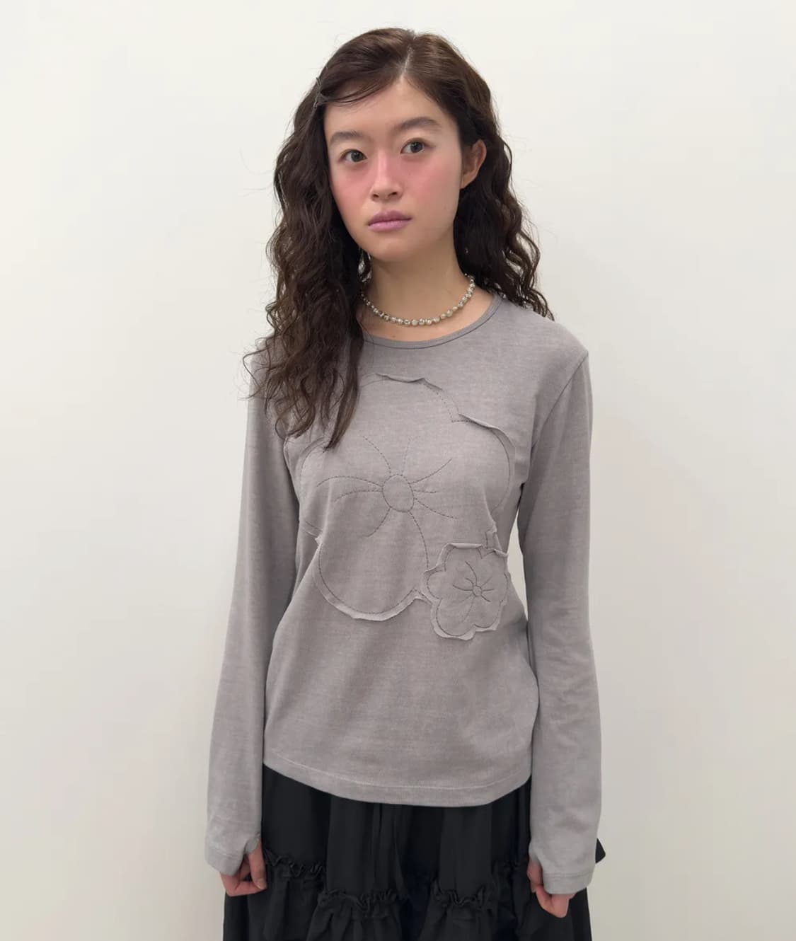 타입서비스 Flower Appliqué Top 그레이 상품이미지1