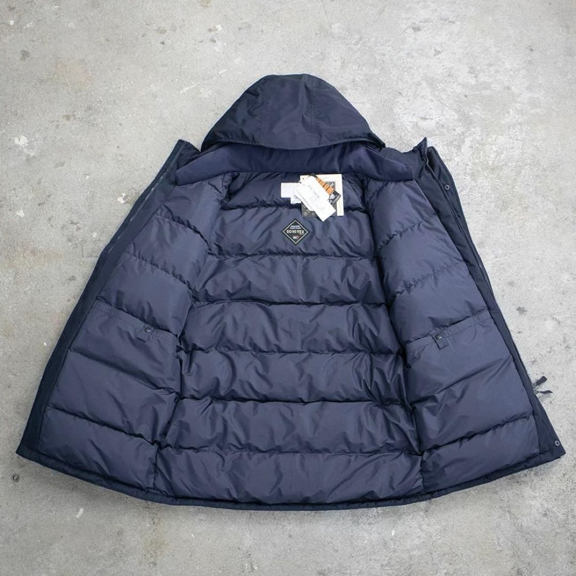 23fw 나나미카 고어텍스 다운 코트 상품이미지10