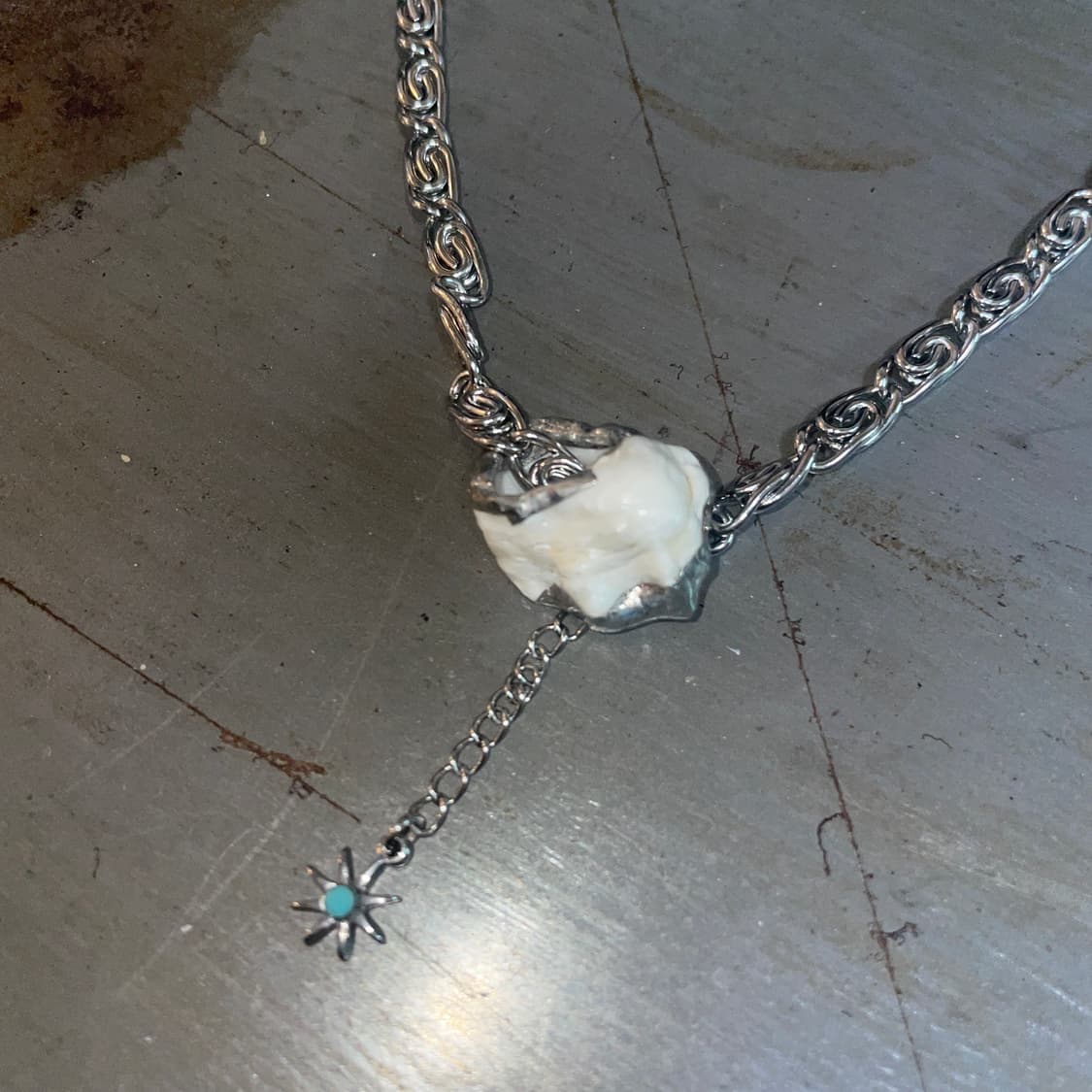 베키 어비스 스톤 드롭 목걸이 상품이미지1