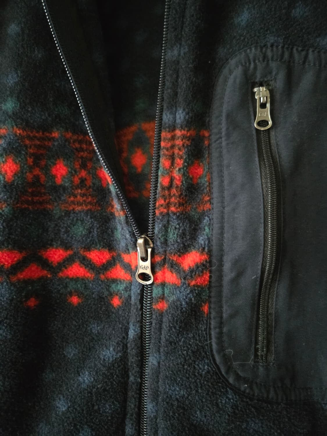 GAP 갭 패턴 플리스 자켓 L 95~100 상품이미지1