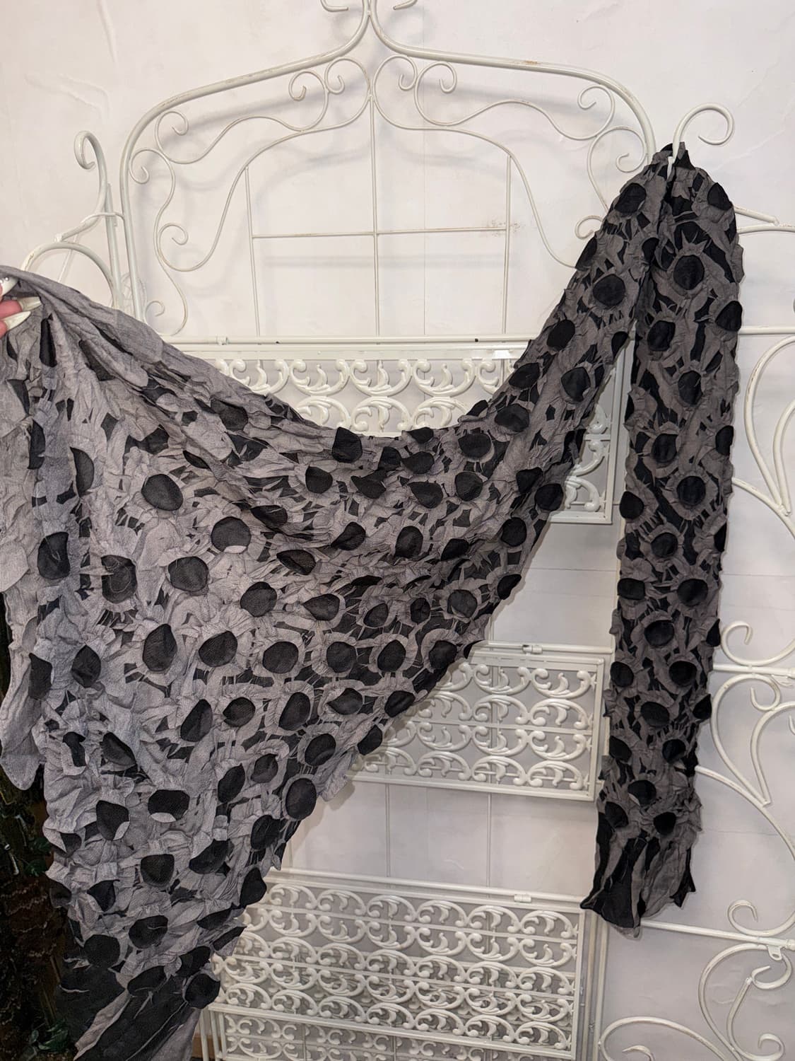 Black & gray grunge pleats scarf 상품이미지2