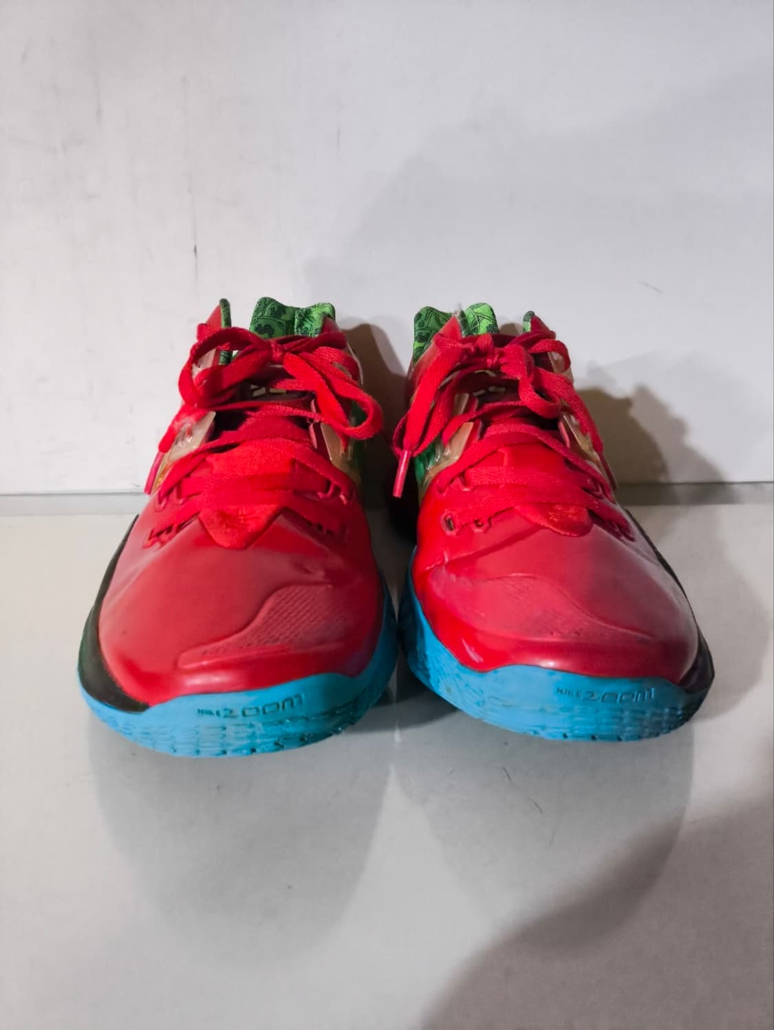 265mm 스폰지밥 x 나이키 카이리 로우2 집게사장 상품이미지3