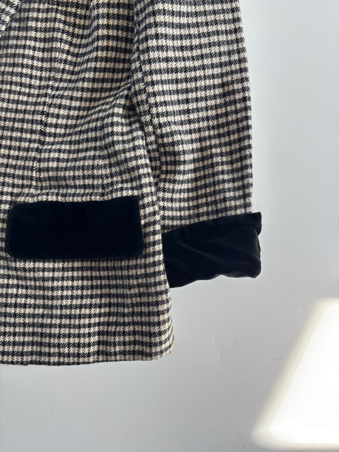 Yves Saint Lauren 입생로랑 블랙 앤 화이트 체크 벨벳 블레 상품이미지7