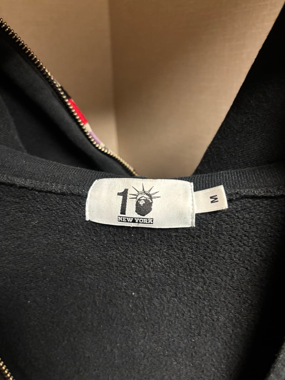 베이프 10주년 뉴욕 샤크 후드집업 상품이미지4