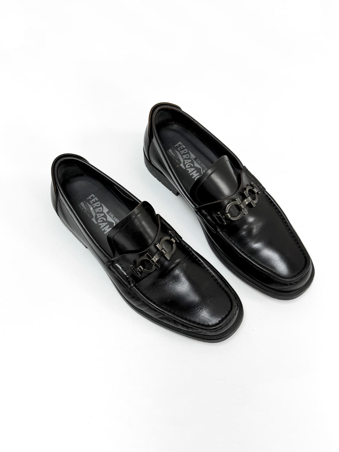 페라가모 간치니 레더 비트 로퍼 상품이미지3