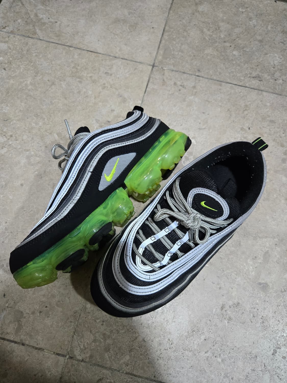 베이퍼맥스 97 블랙볼트 260 상품이미지2