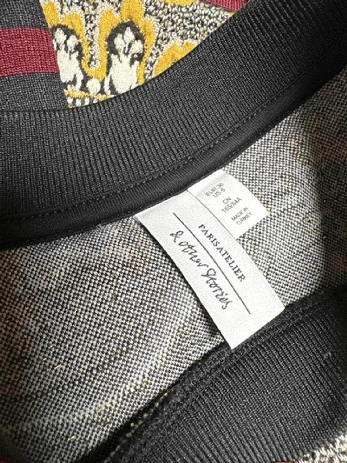 앤아더스토리즈 플로랄 스웨터 상품이미지8