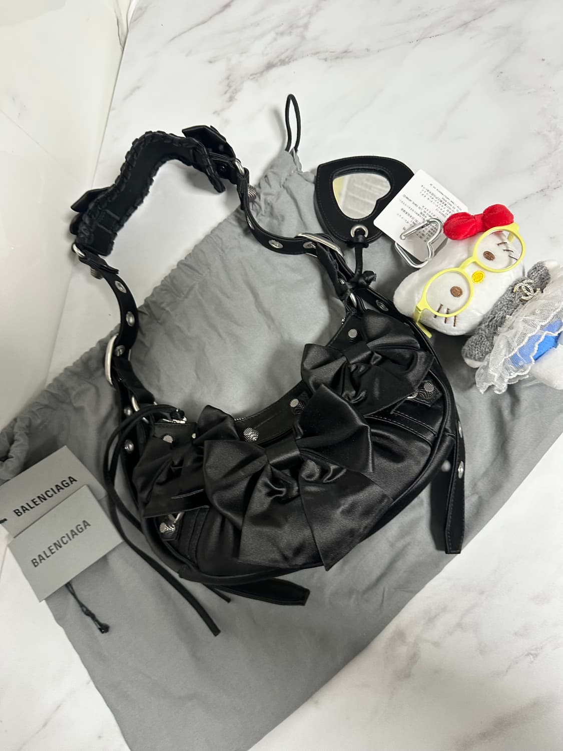 [SA 정품] 발렌시아가 리본 르카골 블랙 xs 한정판 상품이미지9