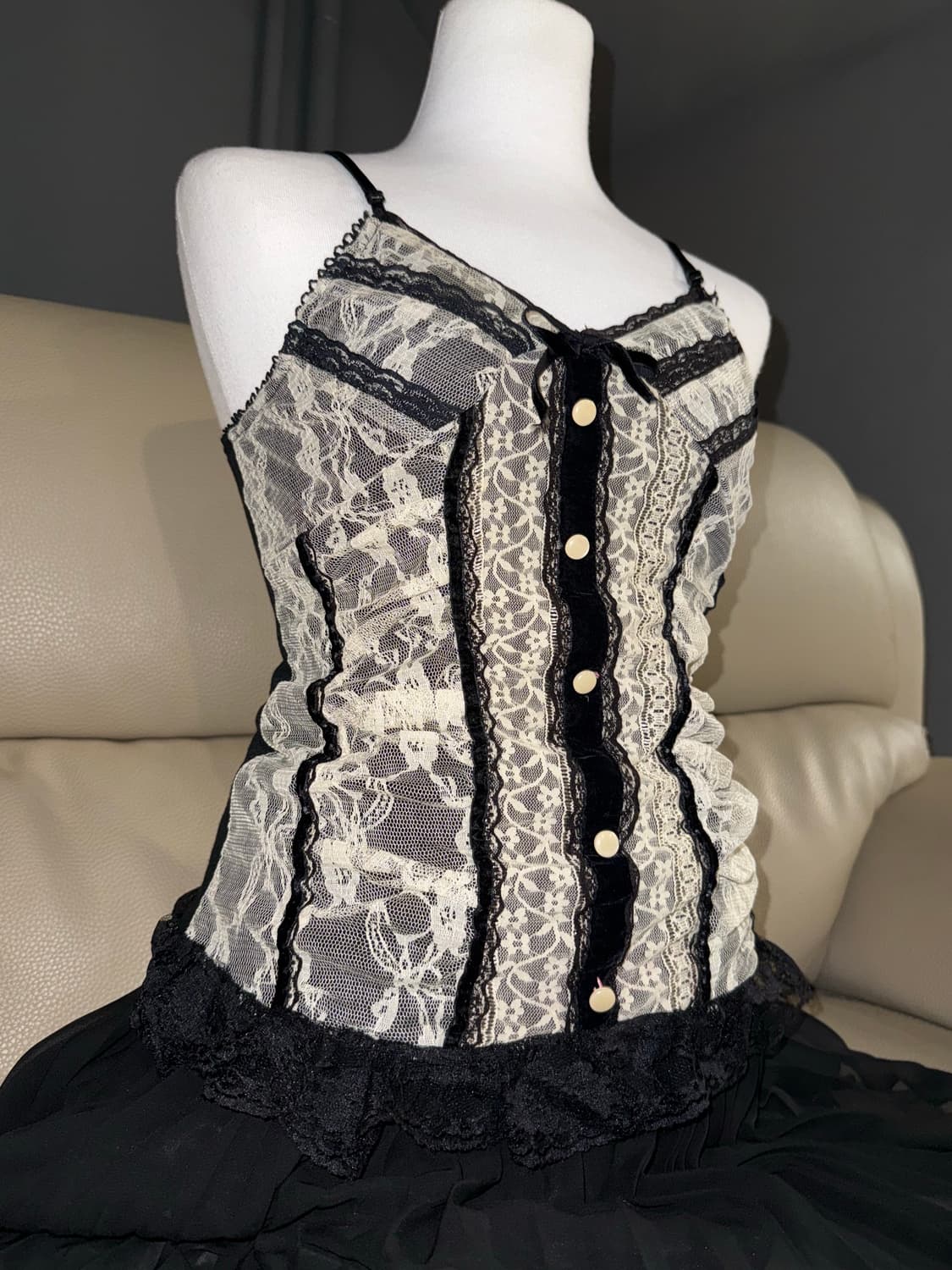 lace detail button-up sleeveless 상품이미지2