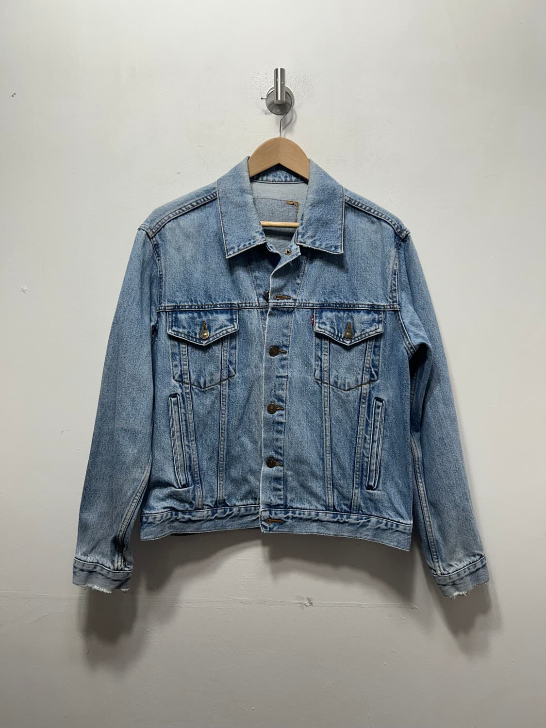 리바이스 여성 연청 데님자켓 타이거 자수 F 상품이미지1