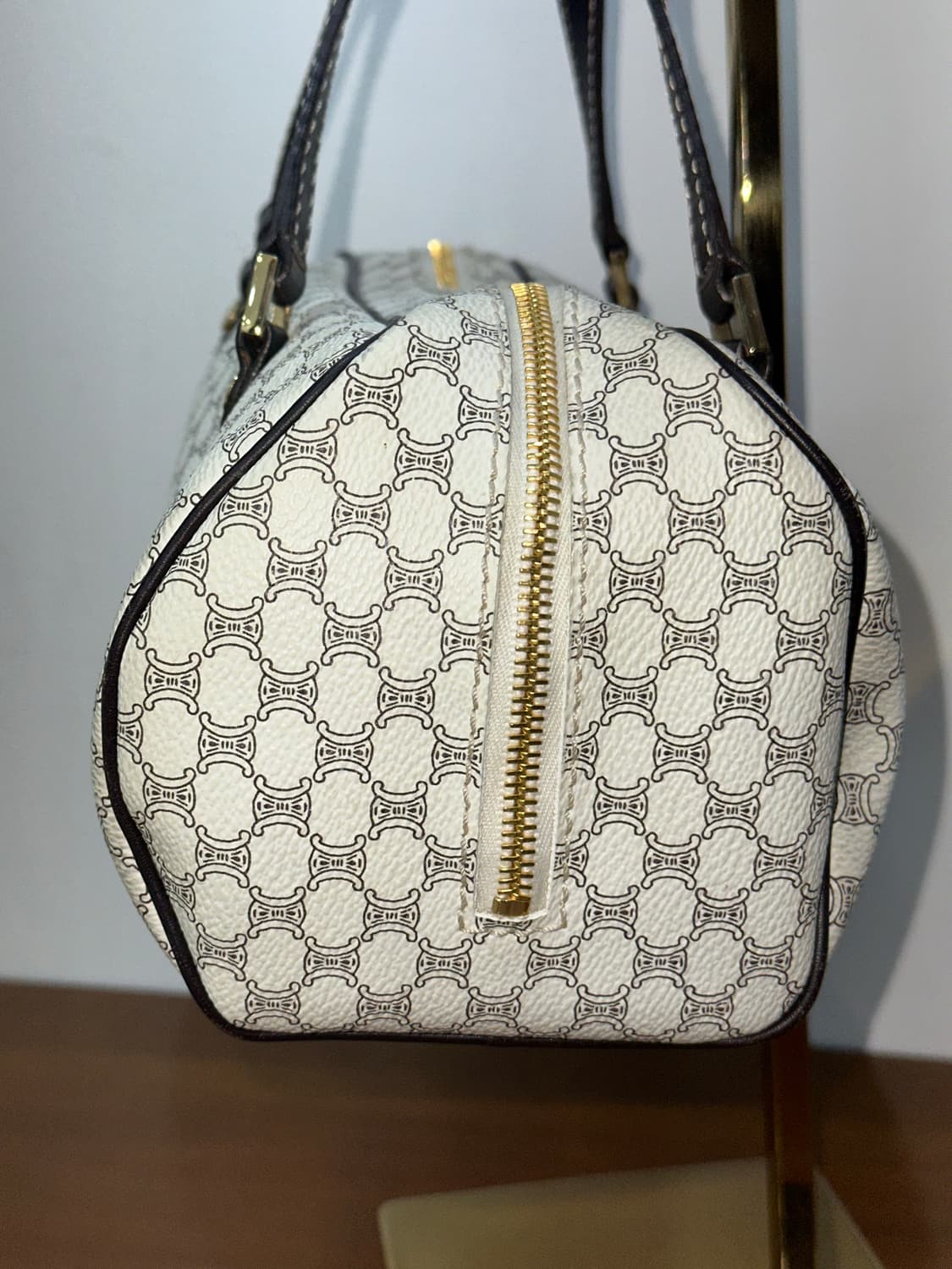 셀린느 마카당 볼링백 상품이미지3