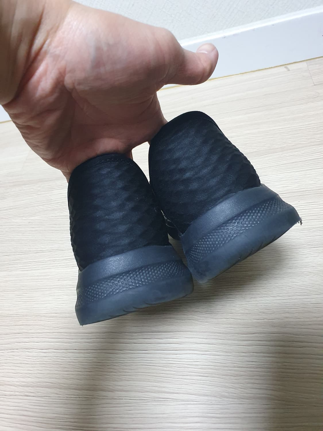 스케쳐스 고워크 슬립온 블랙 255 상품이미지6