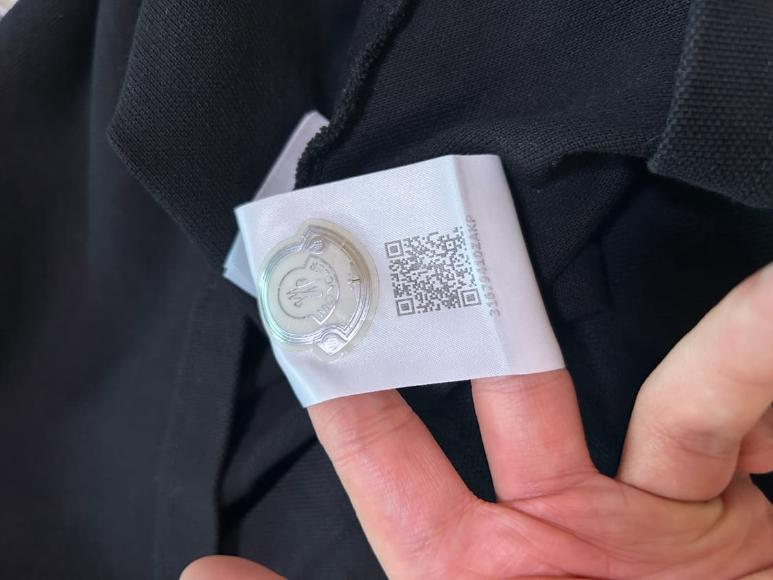 [L] 몽클레어 카라 반팔티 블랙 상품이미지5