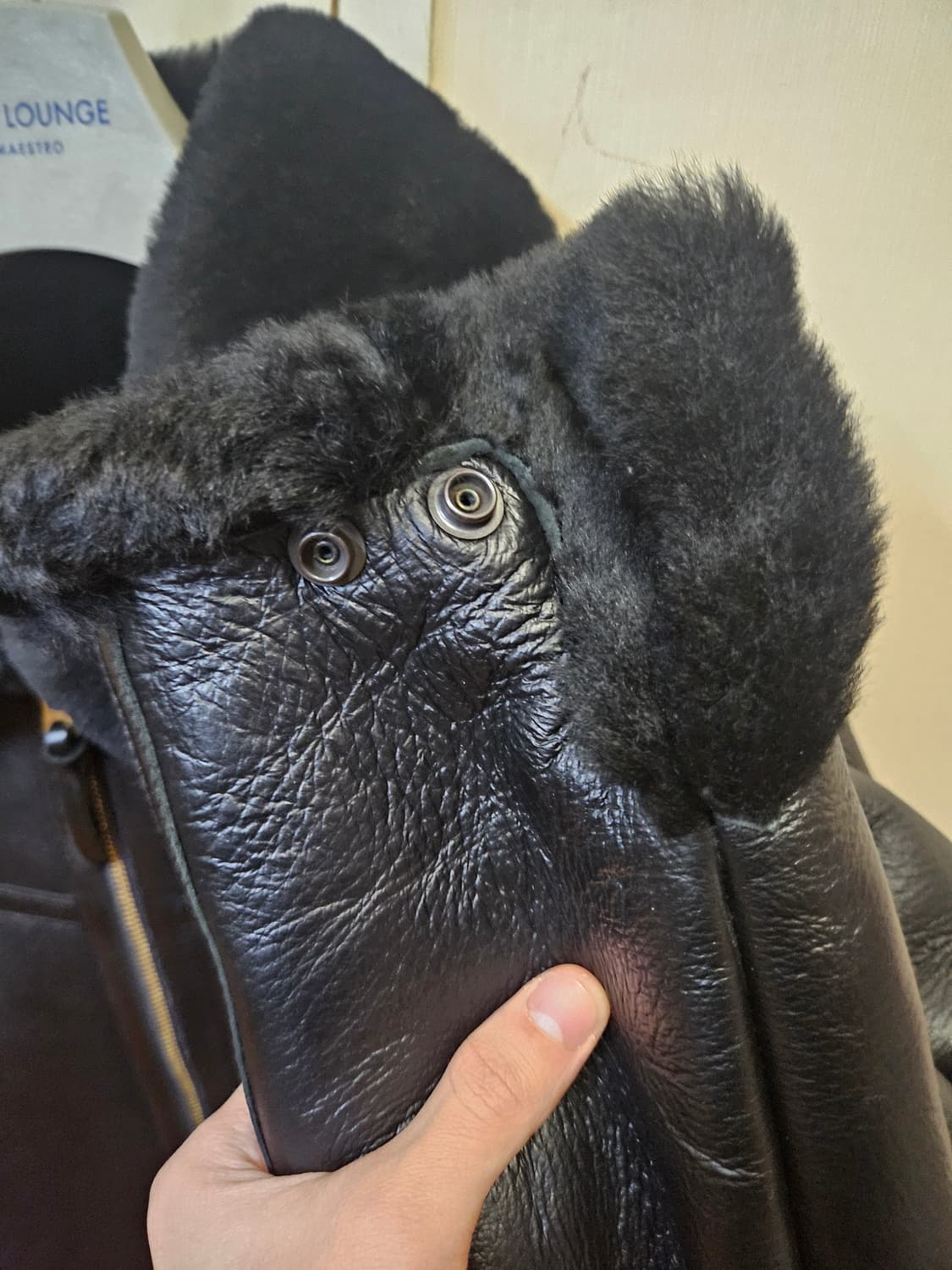 XL 105) 아카펠라 클로딩 미발매 B-6 무스탕 상품이미지3