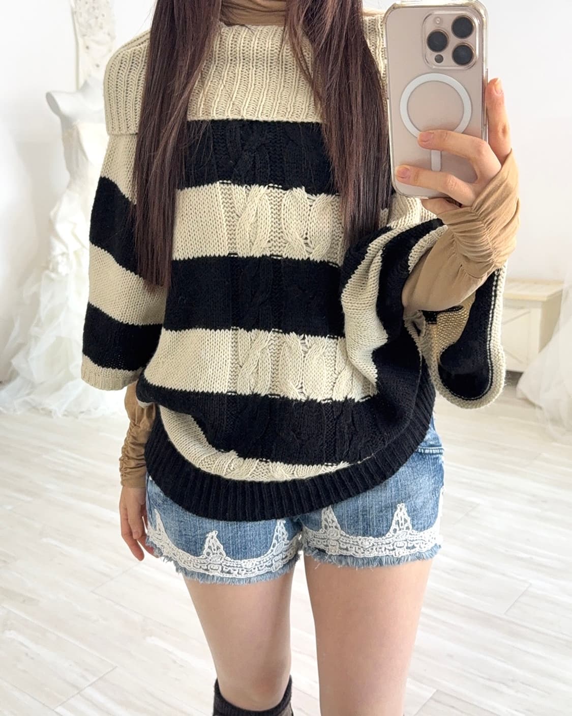 Nerd black beige stripe batwing knit 상품이미지2