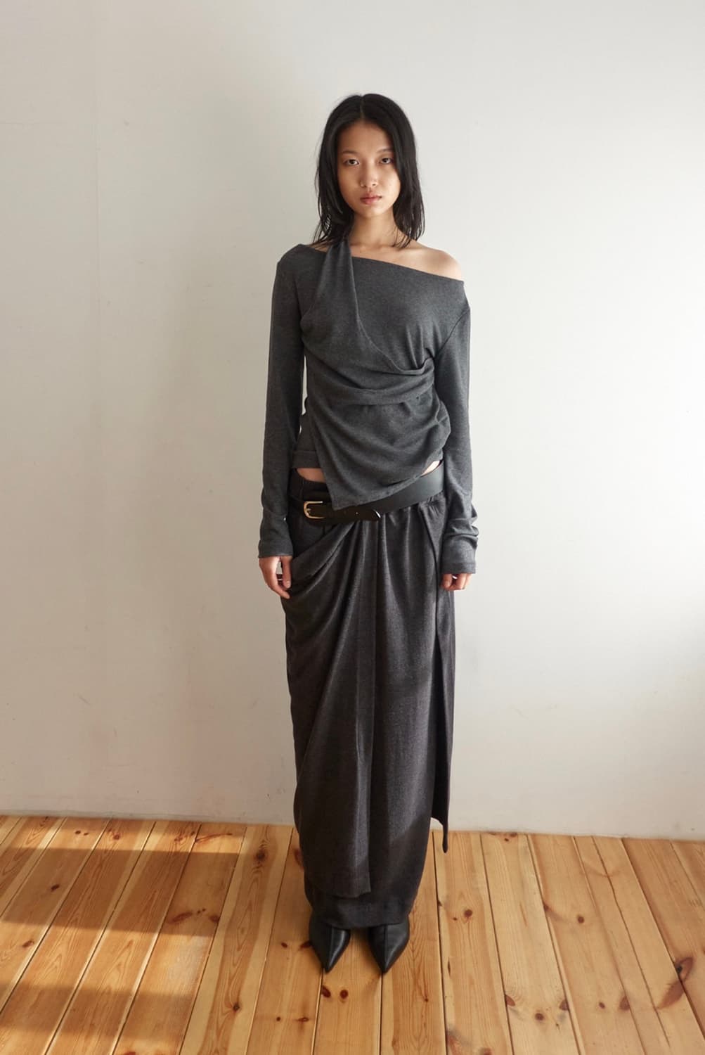 CERRIC 세릭 레이어드 홀터 탑 / 차콜 상품이미지2