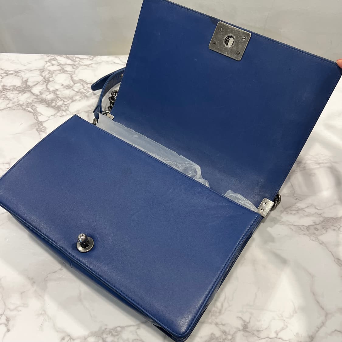 CHANEL 샤넬 보이백 뉴미듐/라자 상품이미지6