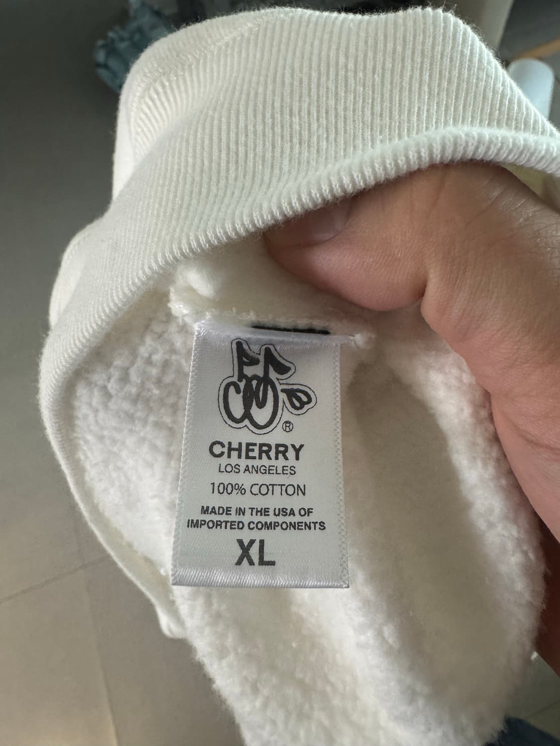 Cherry LA 스웨트셔츠 새상품 상품이미지5
