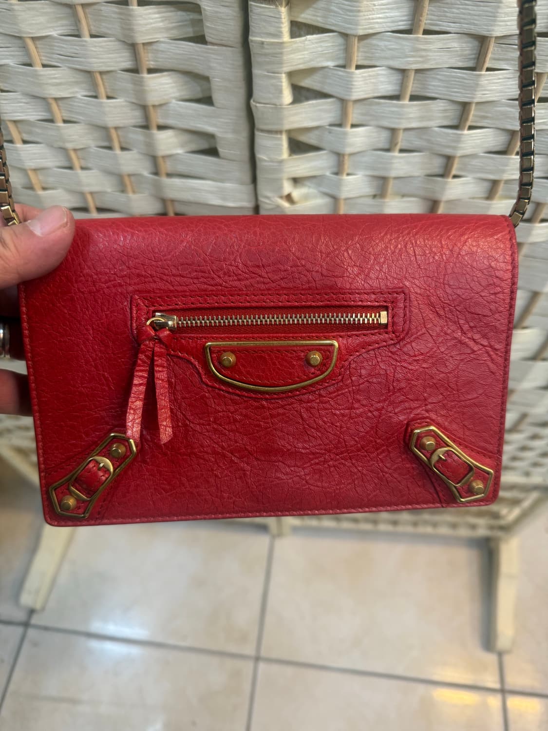 정품 발렌시아가 아크노 메탈릭 엣지 체인 크로스백 팝니다 상품이미지2