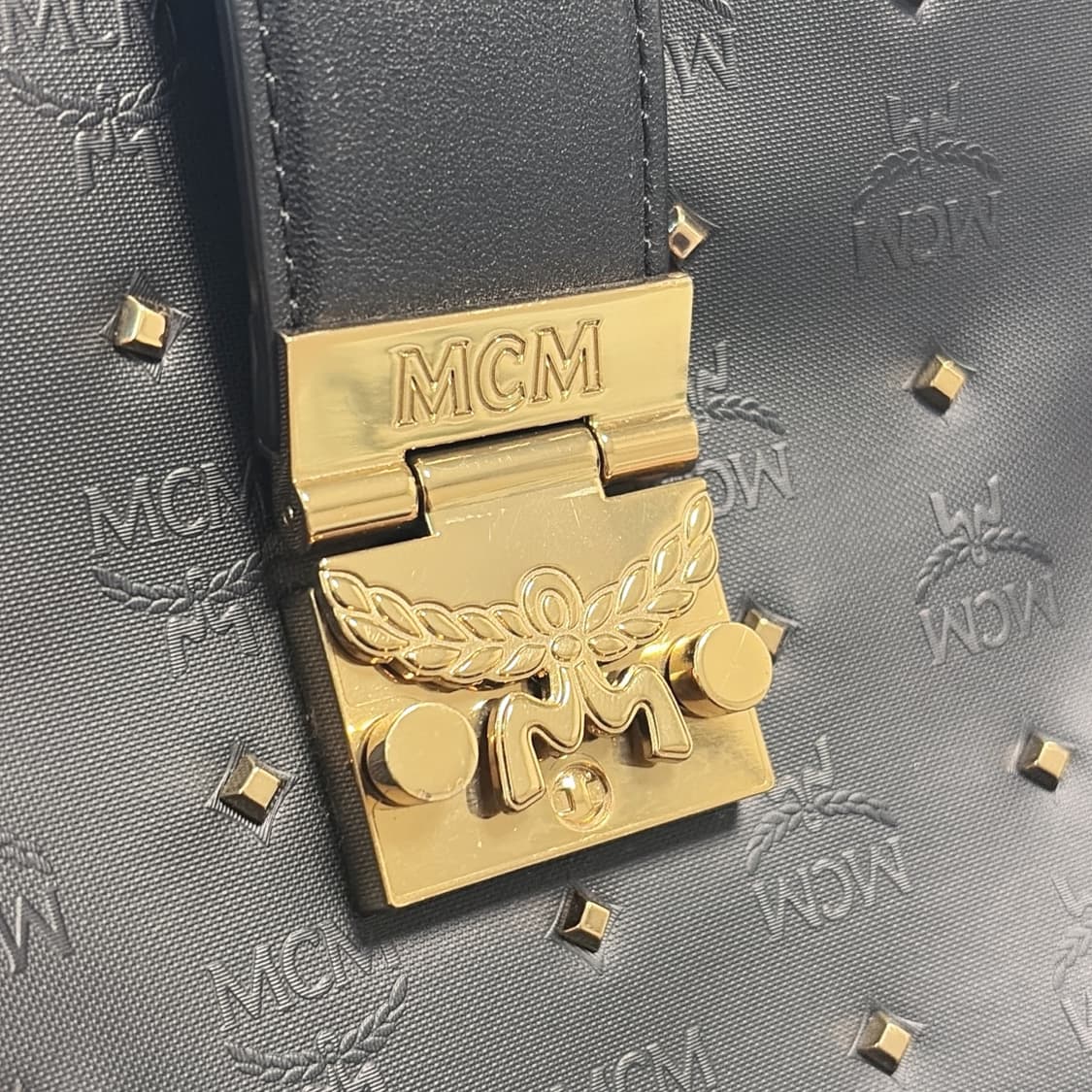 MCM 비세토스 버킷백 블랙 상품이미지6