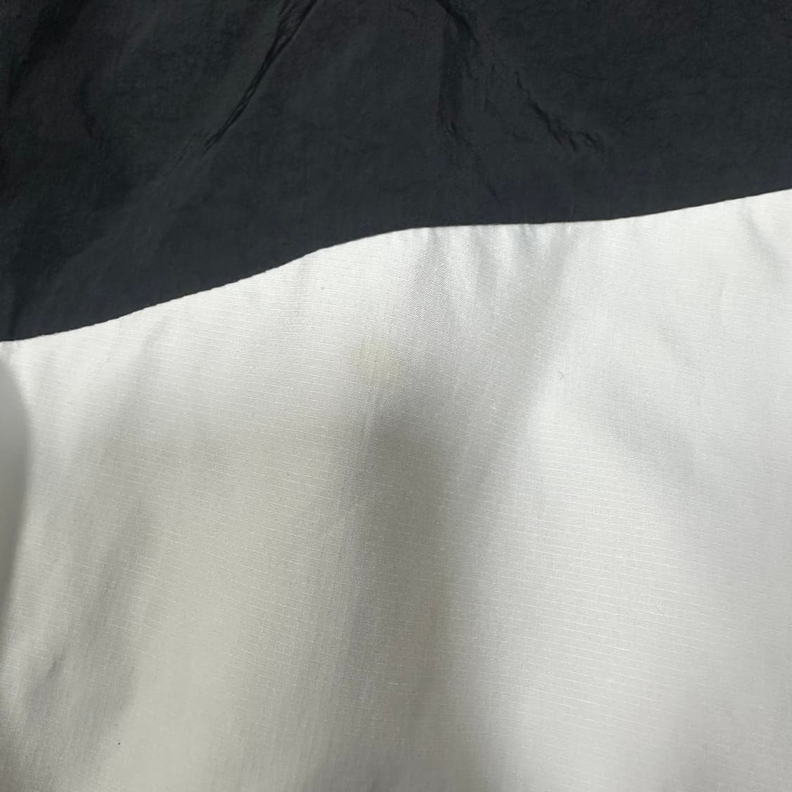 ✨ (바배) 나이키 빅스우시 검흰 바람막이  상품이미지6