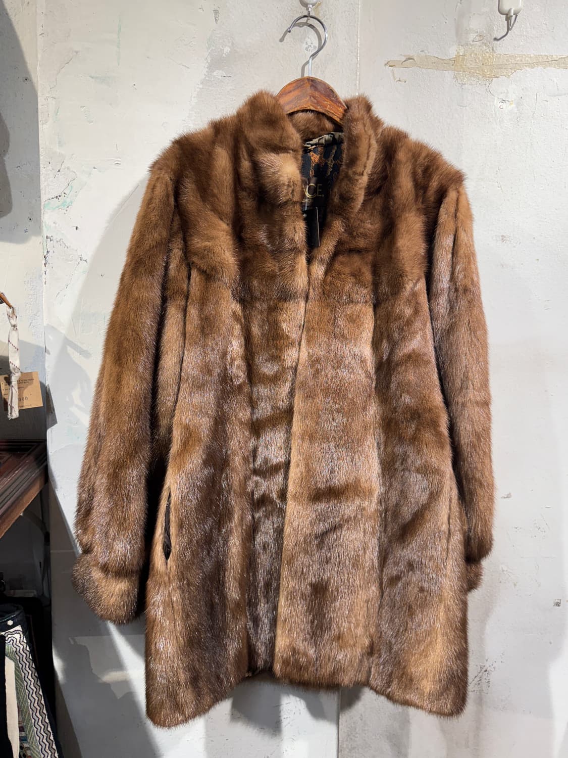 GRACE faux fur lined brown coat 상품이미지2
