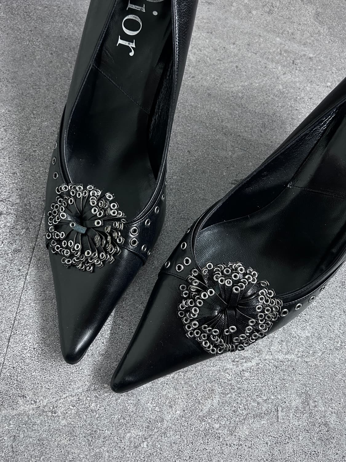 디올 아일렛 플라워 스틸레토 펌프스 상품이미지2