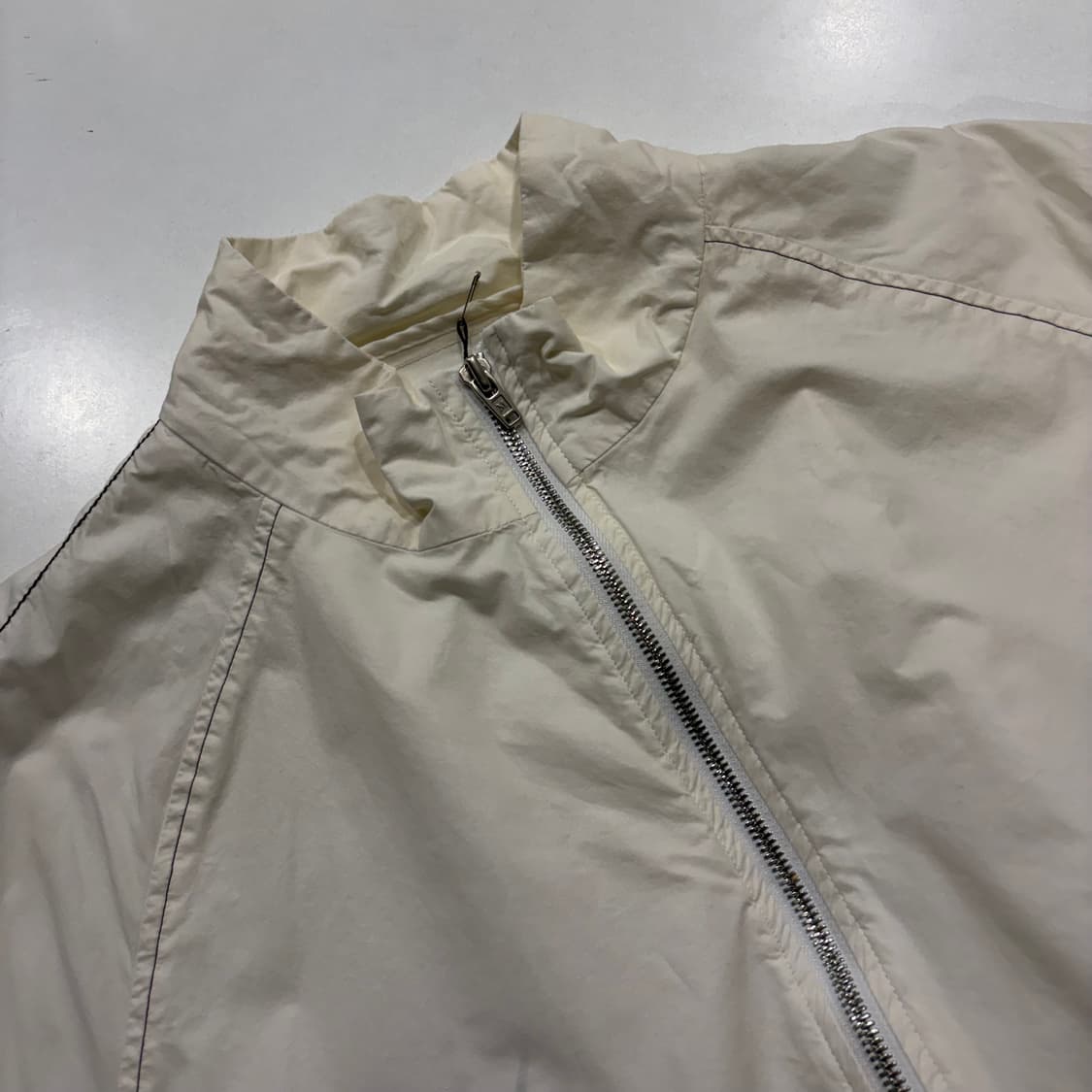 마뗑킴 빅로고 아이보리 바람막이 자켓 D224 상품이미지3