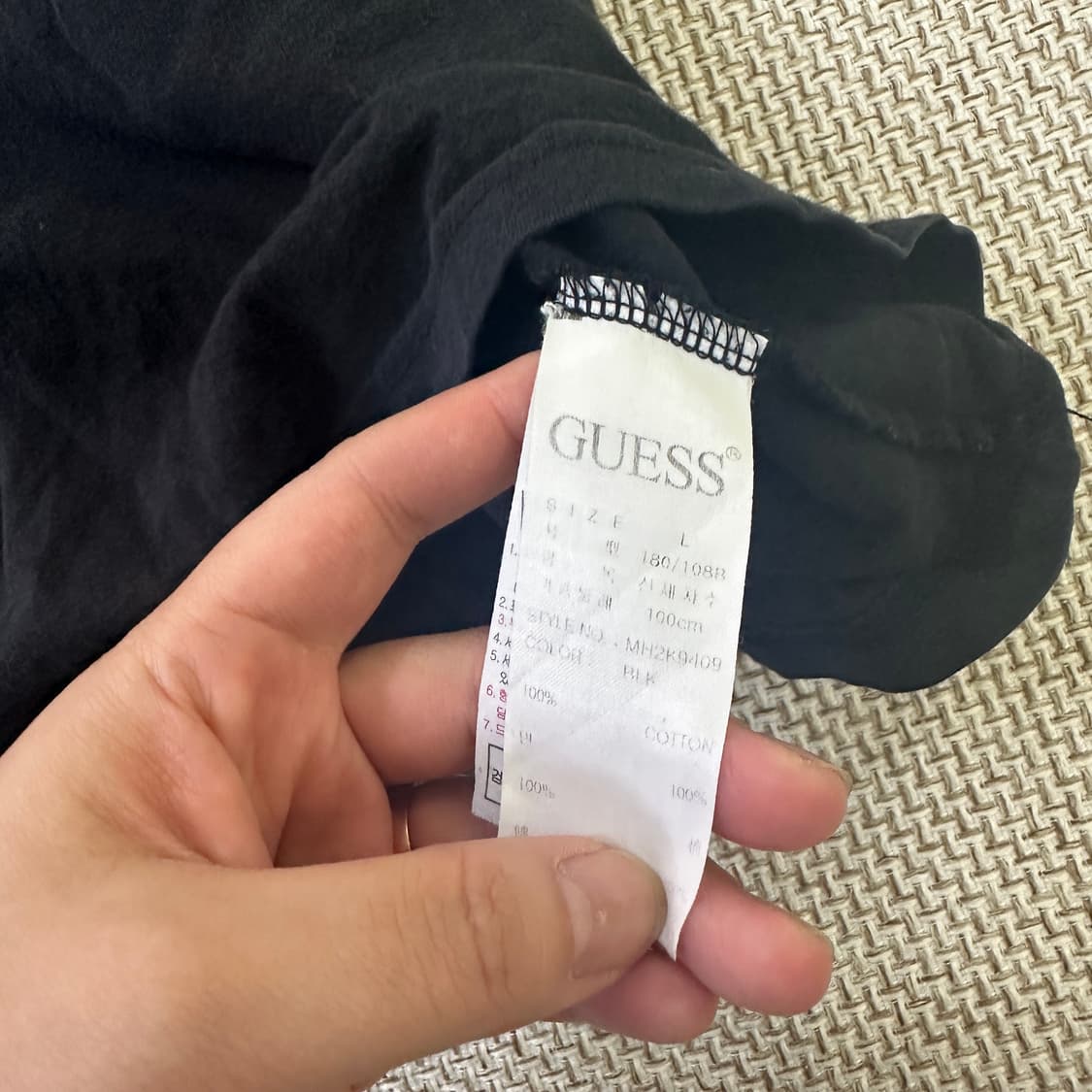 L 게스 오리지널 삼각 로고 반팔티 0414D 상품이미지3