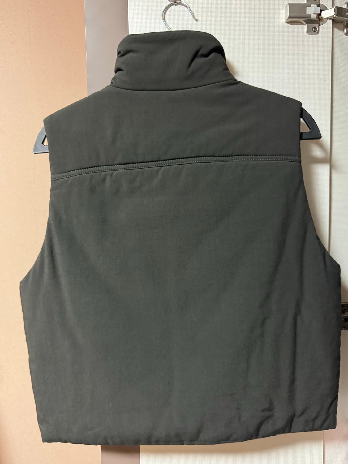 [s]르메르 24FW 웨디드 질레 패딩 베스트 다크 에스프레소 상품이미지5