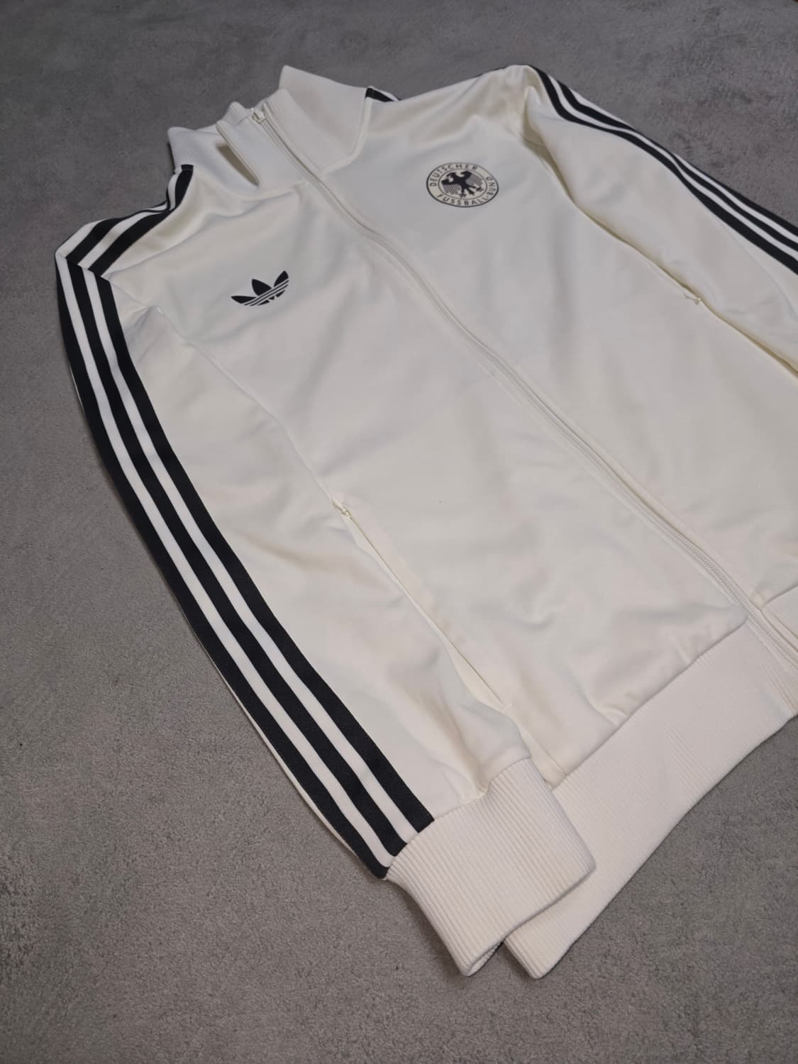 아디다스 독일 베켄바우어 트랙 탑 오프 화이트 상품이미지2