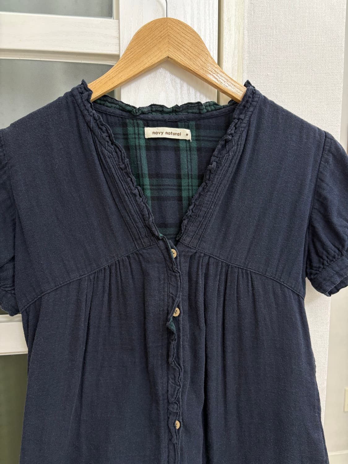 네이비 프릴 반소매 블라우스 상품이미지6