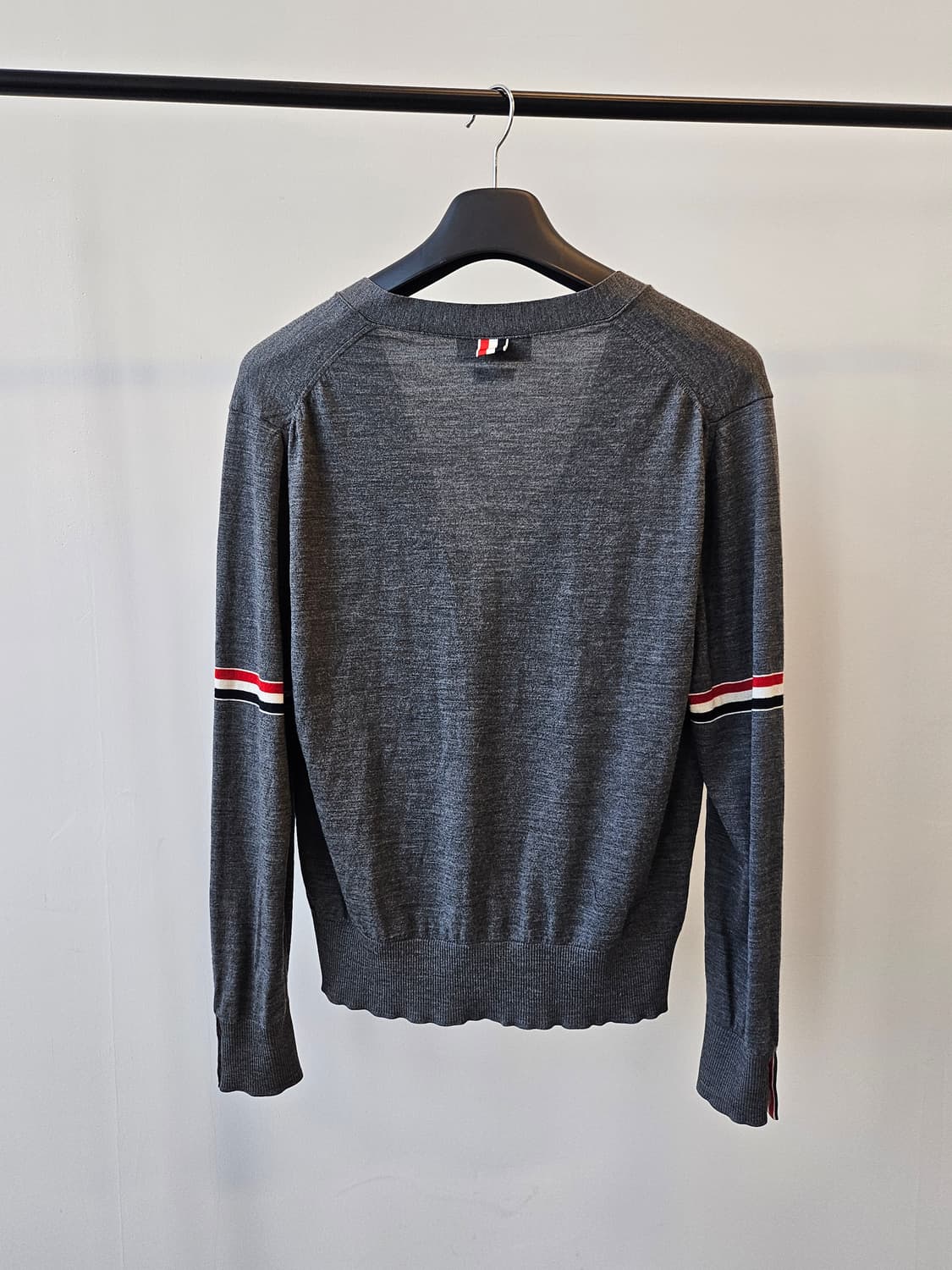 톰브라운 암밴드 울 가디건 4사이즈 상품이미지2